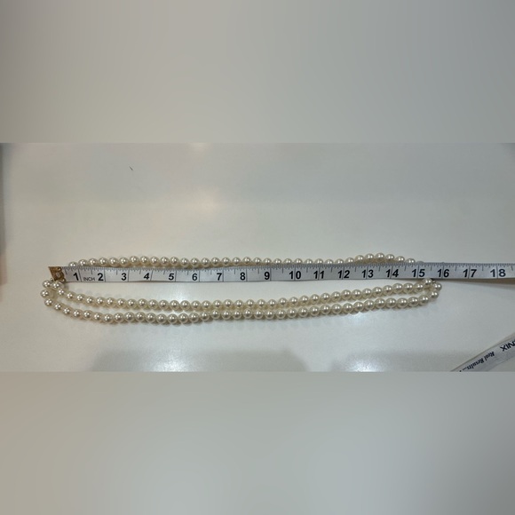 Franklin Mint Jacqueline Kennedy Triple Strand Faux Replica Pearl Necklace - Picture 15 of 16